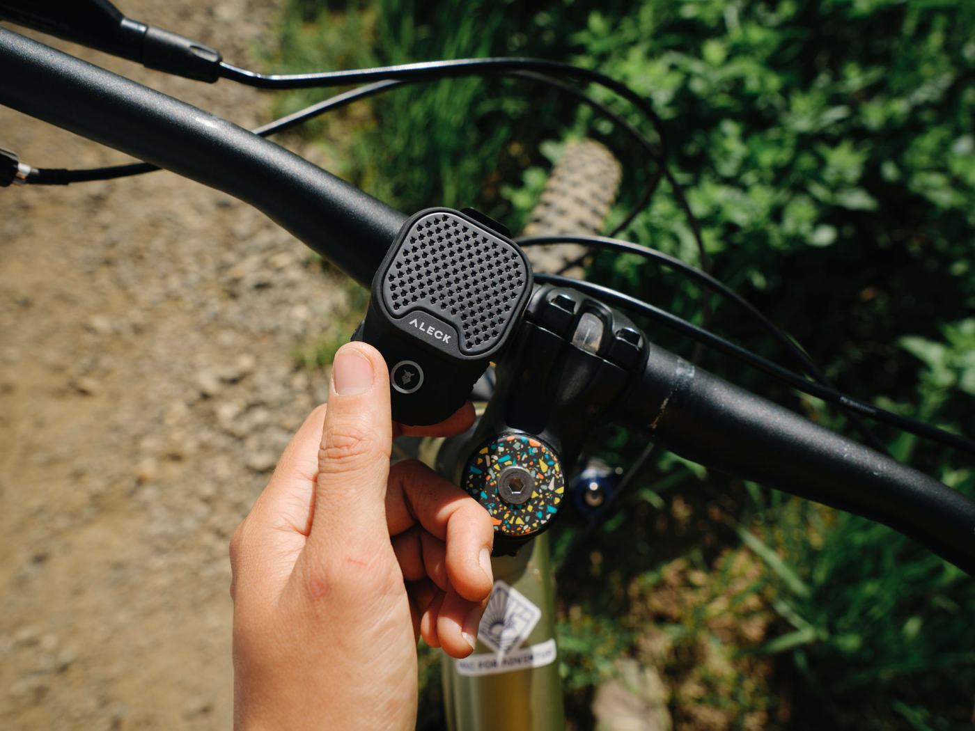 Aleck ROX clipped to mountain bike handlebars